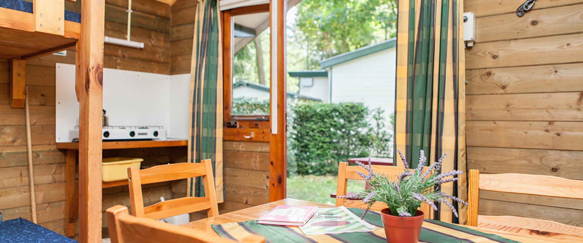 Standaard hut binnen 2