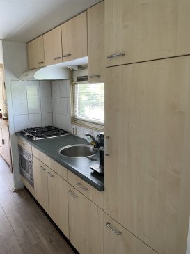 Keuken andere zijde.jpeg